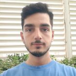 Yazar fotoğrafı