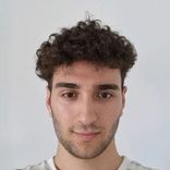 Yazar fotoğrafı