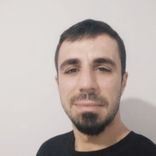 Yazar fotoğrafı