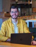 Yazar fotoğrafı
