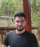 Yazar fotoğrafı